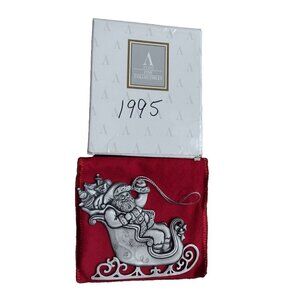 Vintage Avon Fine Collectibles 1995 St Nicholas Pewter Holiday Ornament